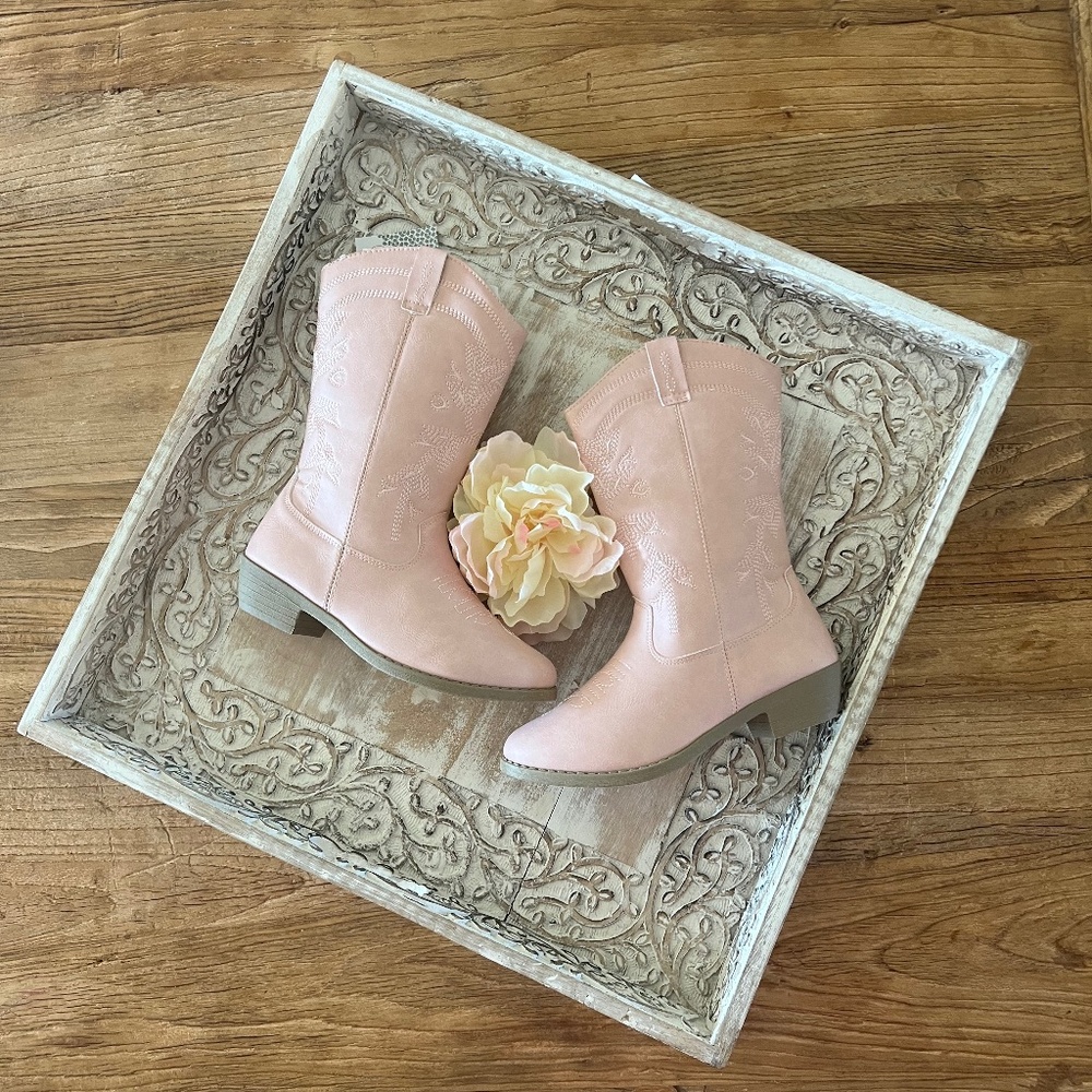 NWT Kenzie Girl Pink Cowboy Boots